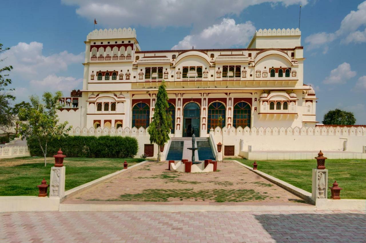 โรงแรมสุรัชครห์ ฟอร์ต Surajgarh ภายนอก รูปภาพ